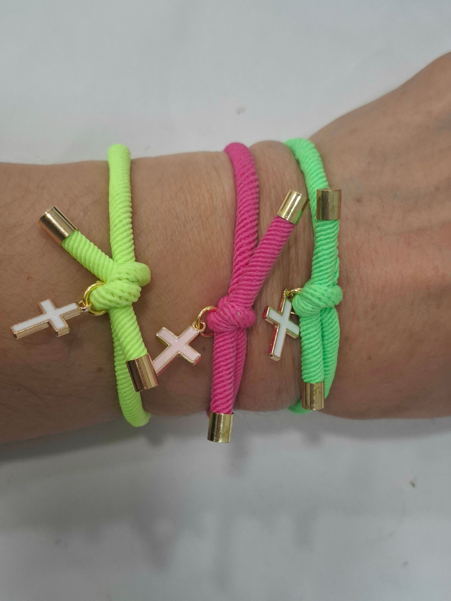 Pulsera nudo CRUZ esmaltada