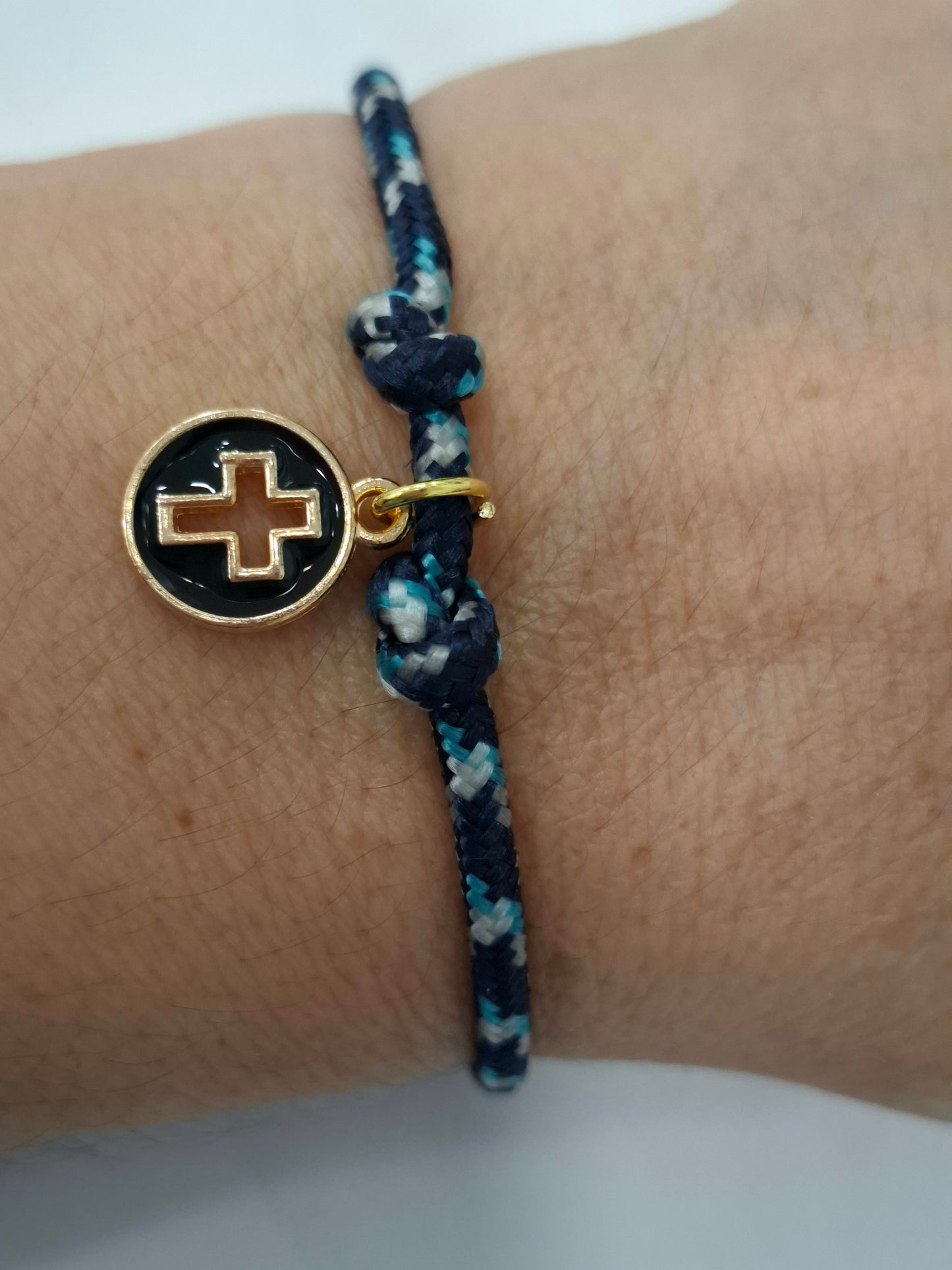 Pulsera CRUZ cordón paracord