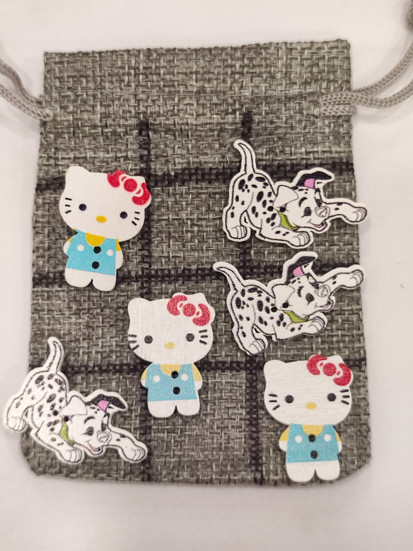 3 en Raya KITTY Dálmatas