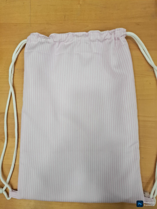 Mochila y toalla RAYITAS rosa claro