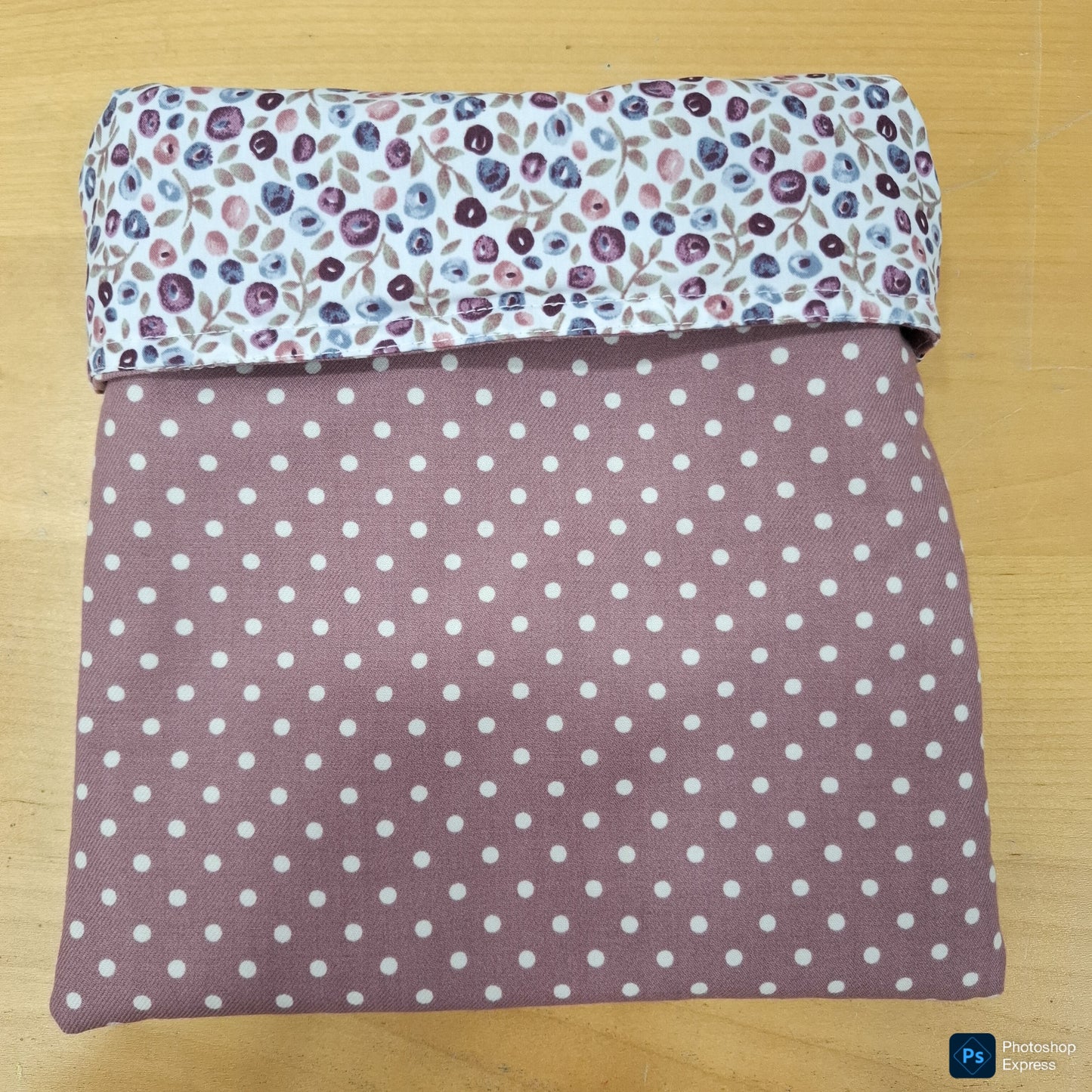 Funda Libro, Ipad o Tablet LUNARES