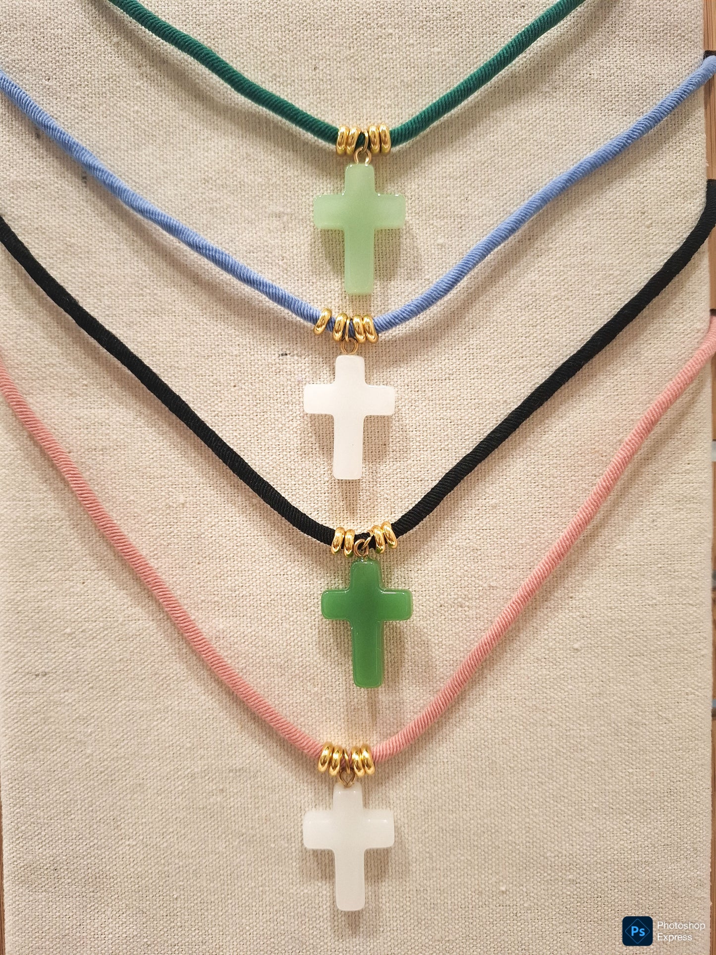 Collar elástico Cruz PIEDRA