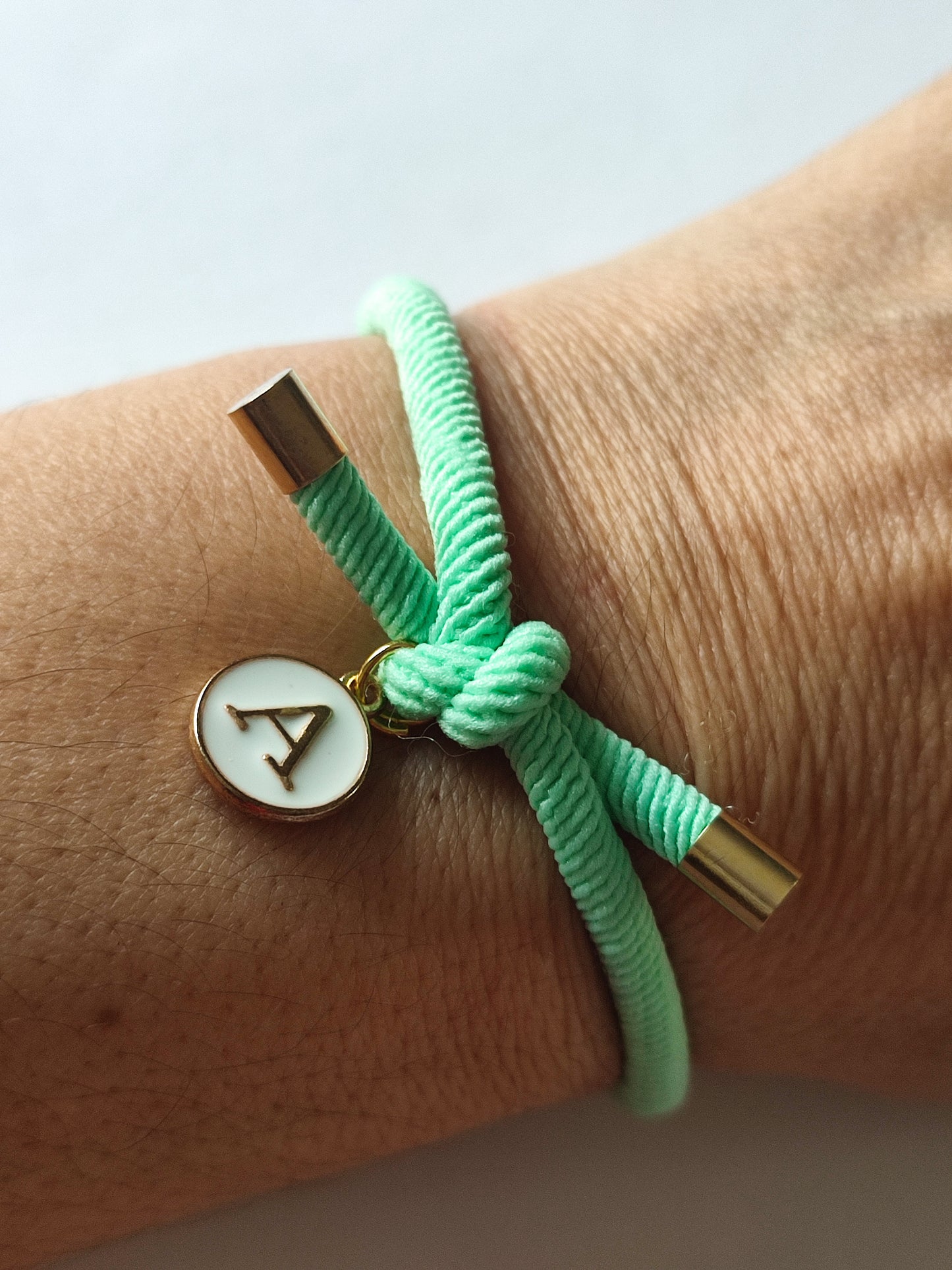 Pulsera nudo INICIAL A