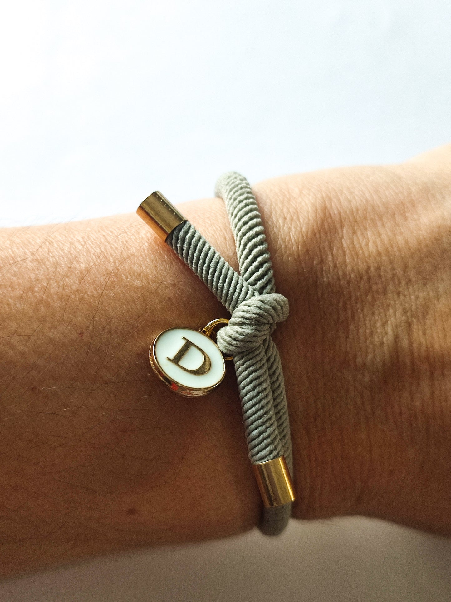 Pulsera nudo INICIAL D