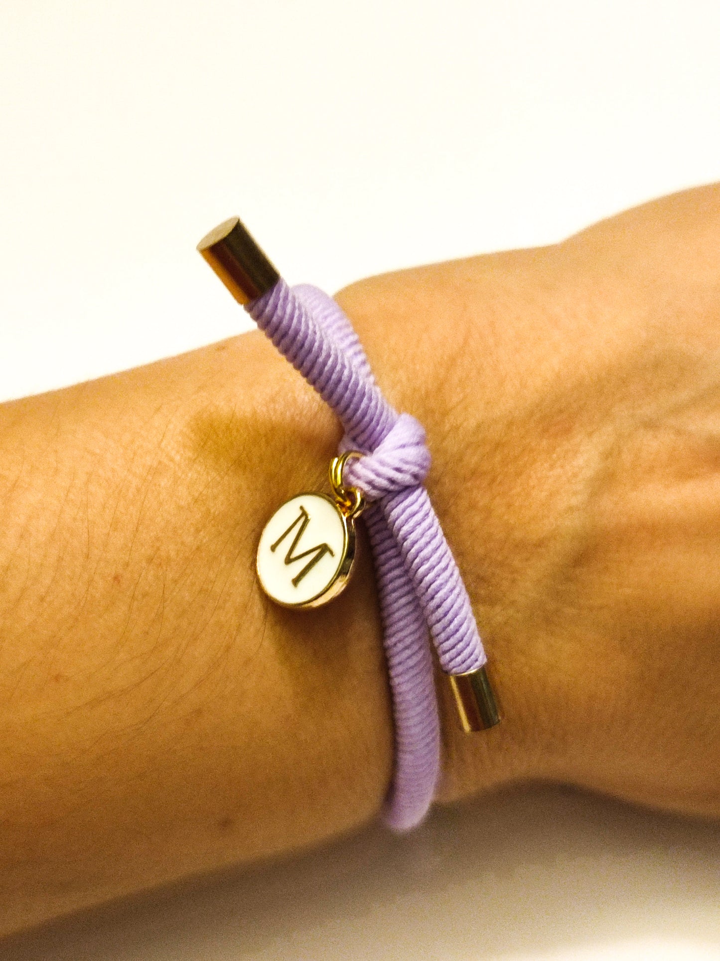 Pulsera nudo INICIAL M