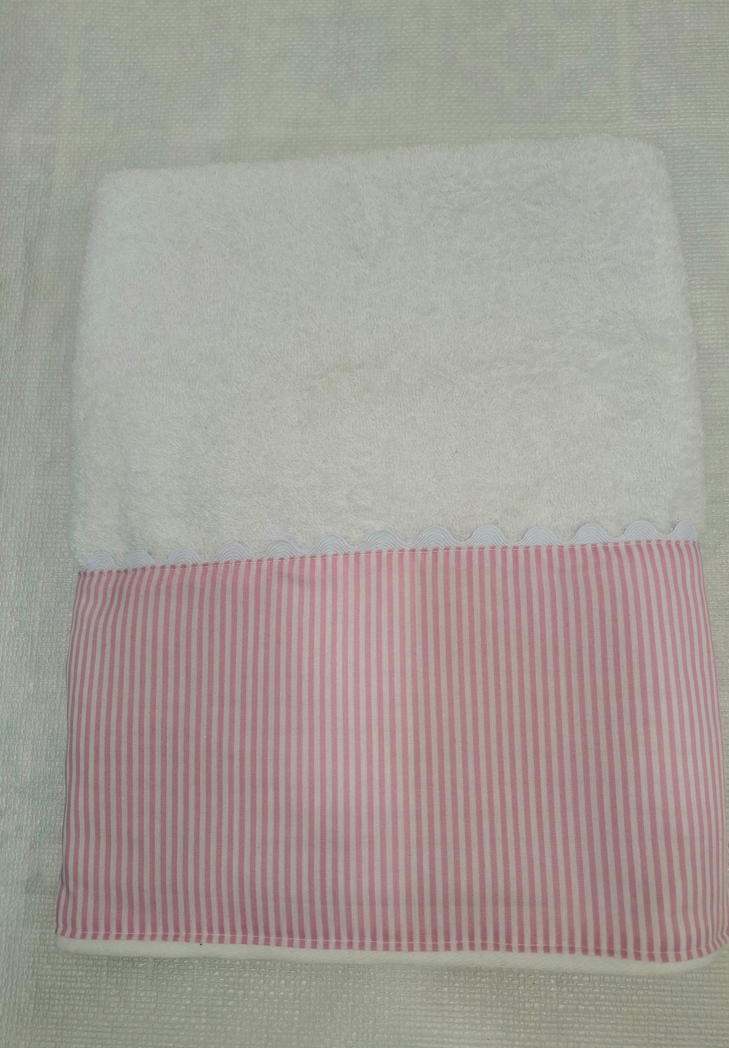 Mochila y toalla RAYITAS rosas