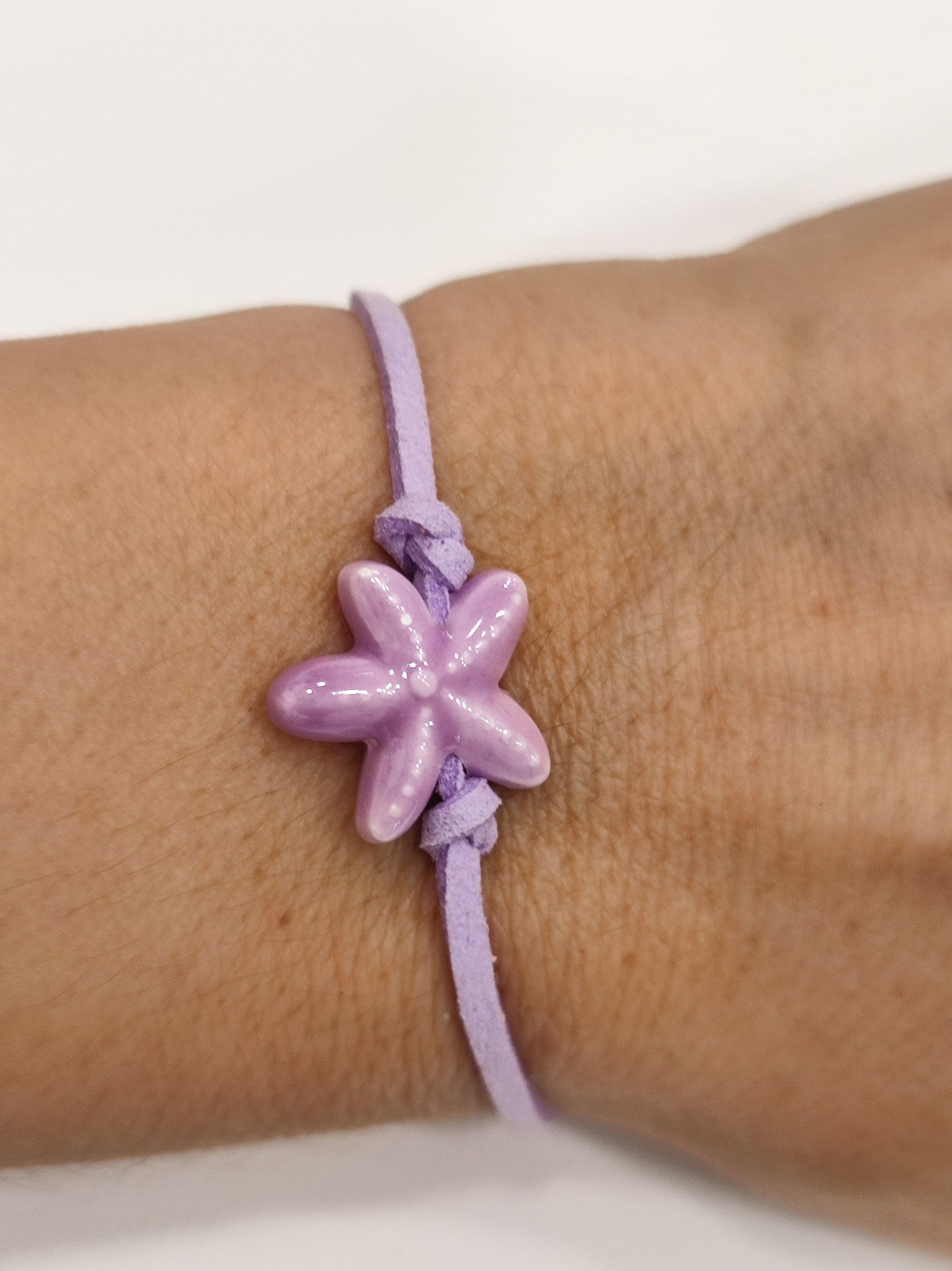 Pulsera ESTRELLA cerámica cordón ante