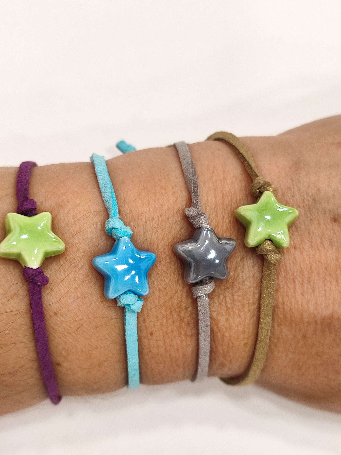 Pulsera ESTRELLA cerámica cordón ante