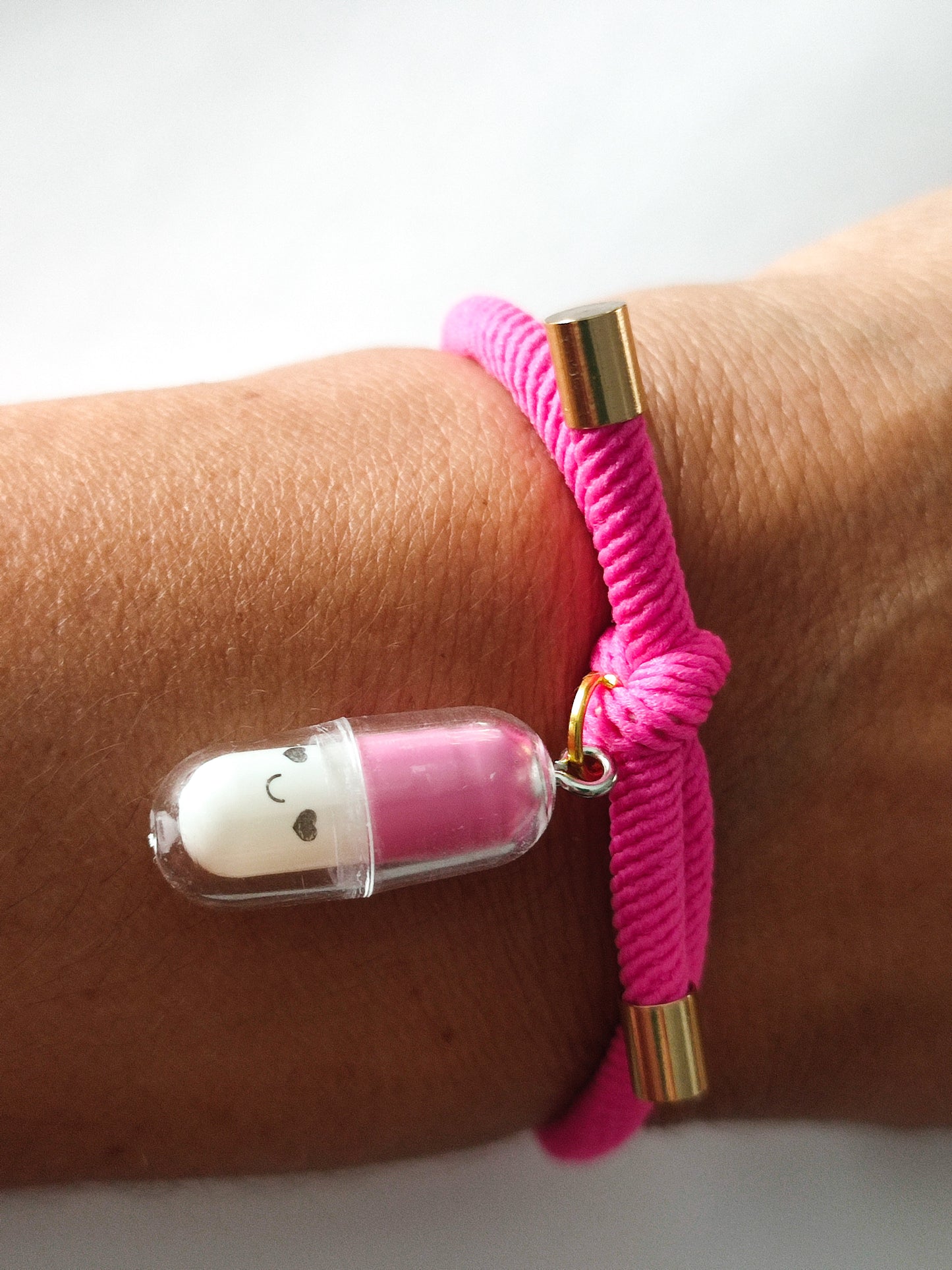 Pulsera nudo CÁPSULA