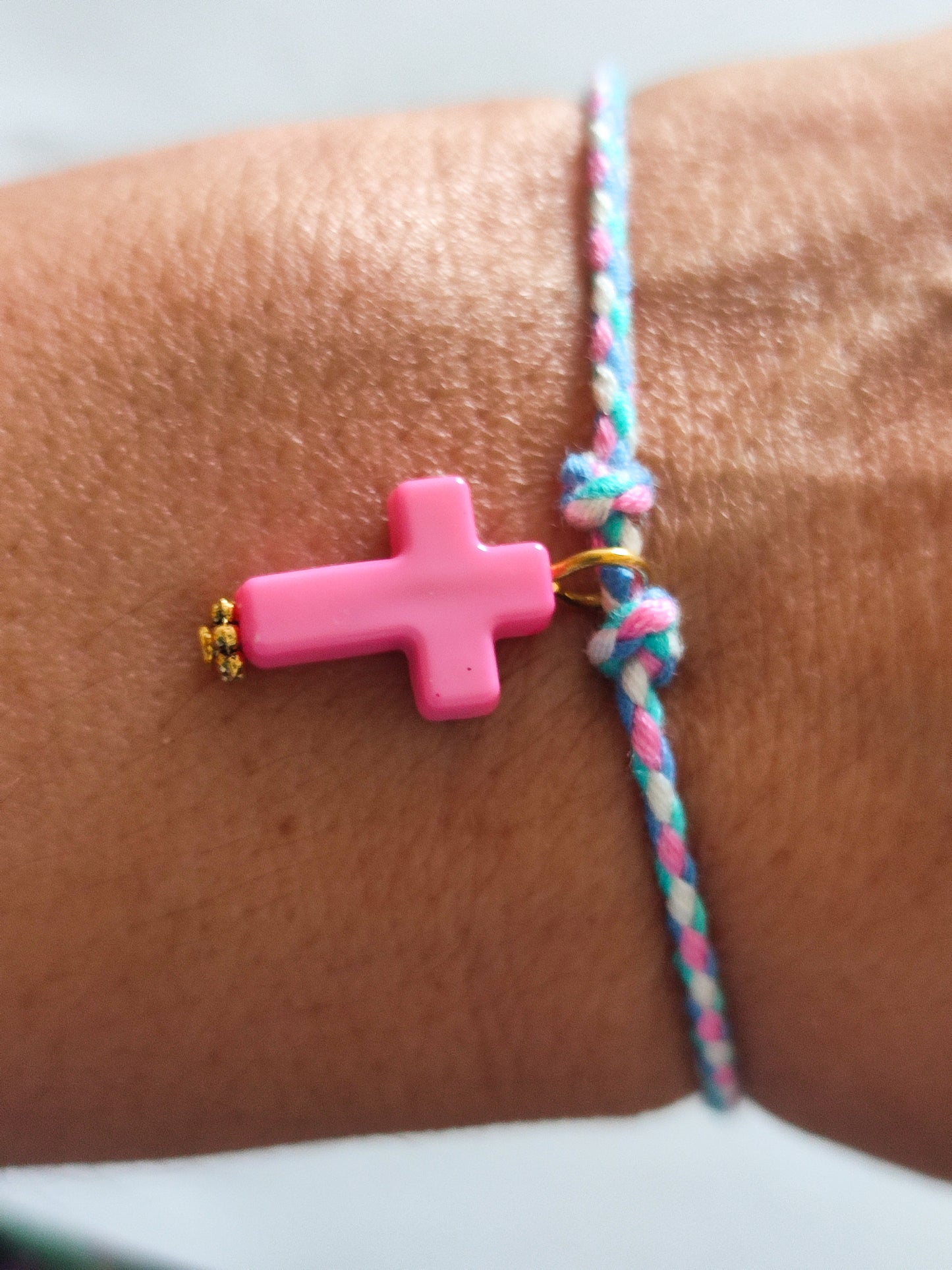 Pulsera CRUZ hilo