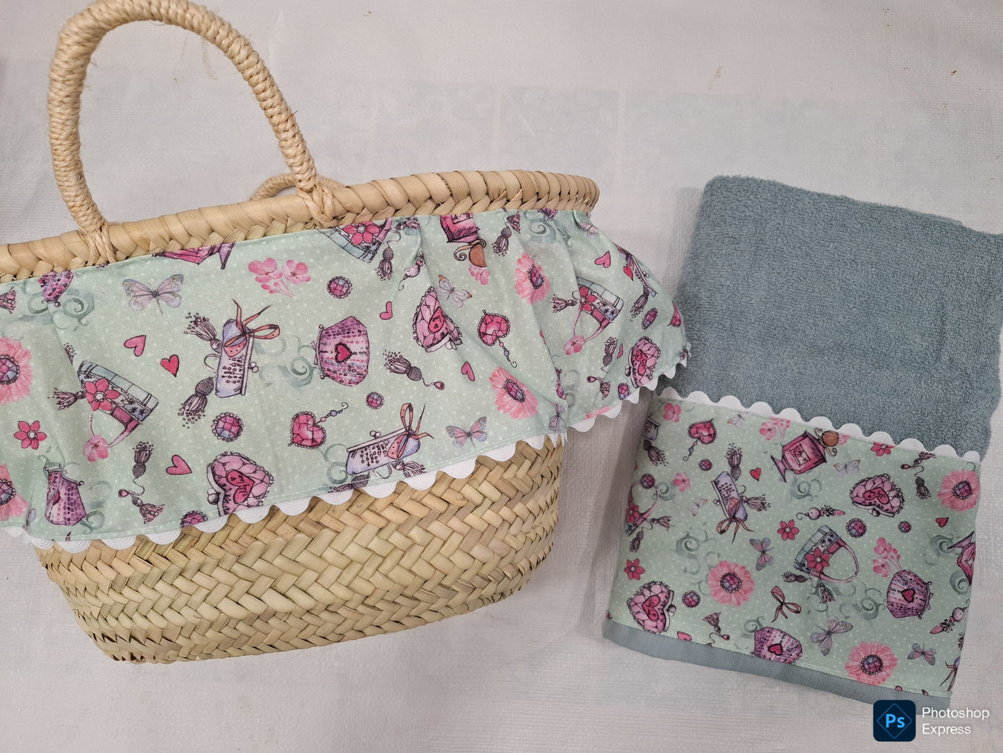 Cesto y toalla CLUTCH personalizada con nombre