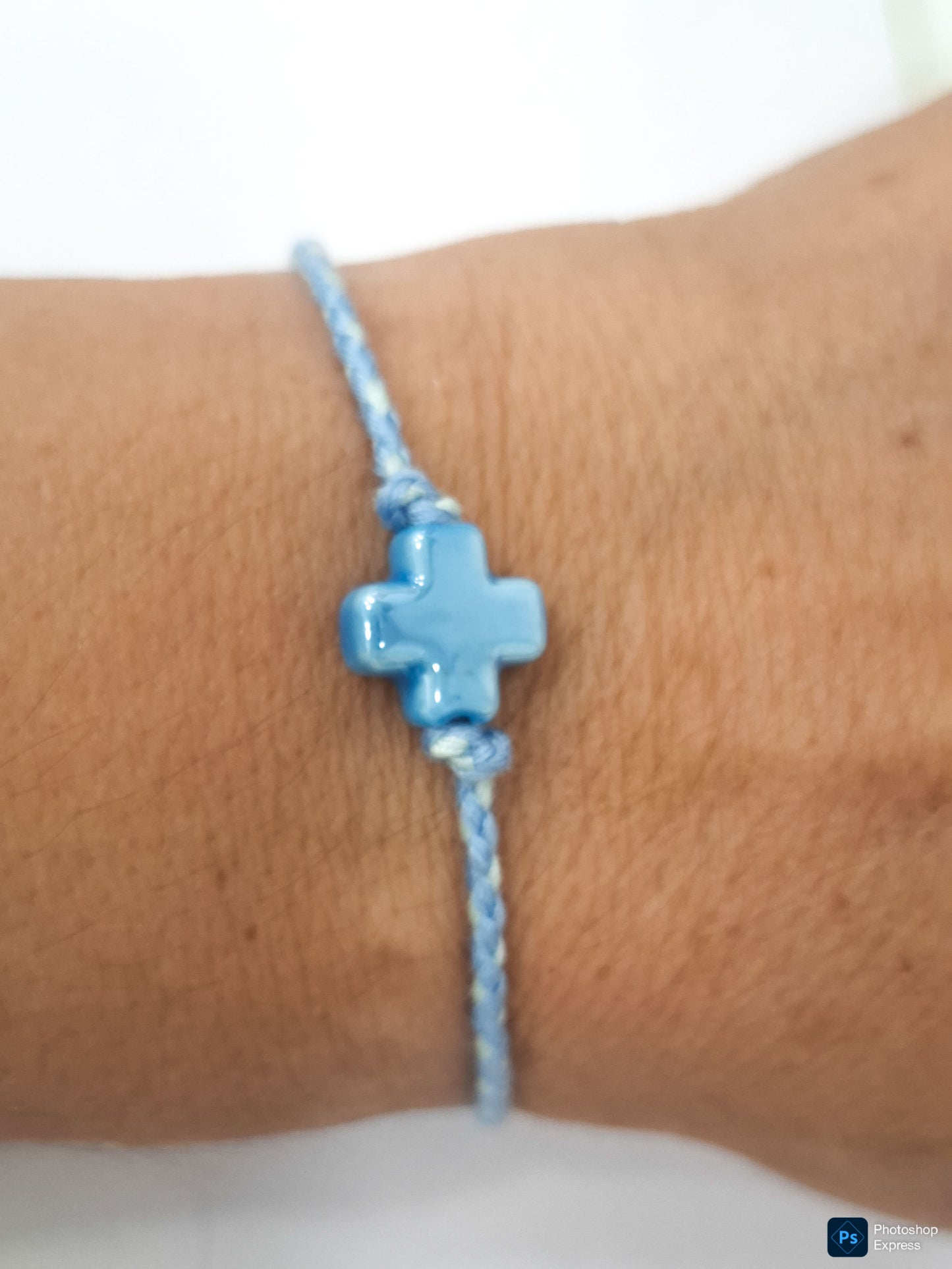 Pulsera hilo CRUZ cerámica