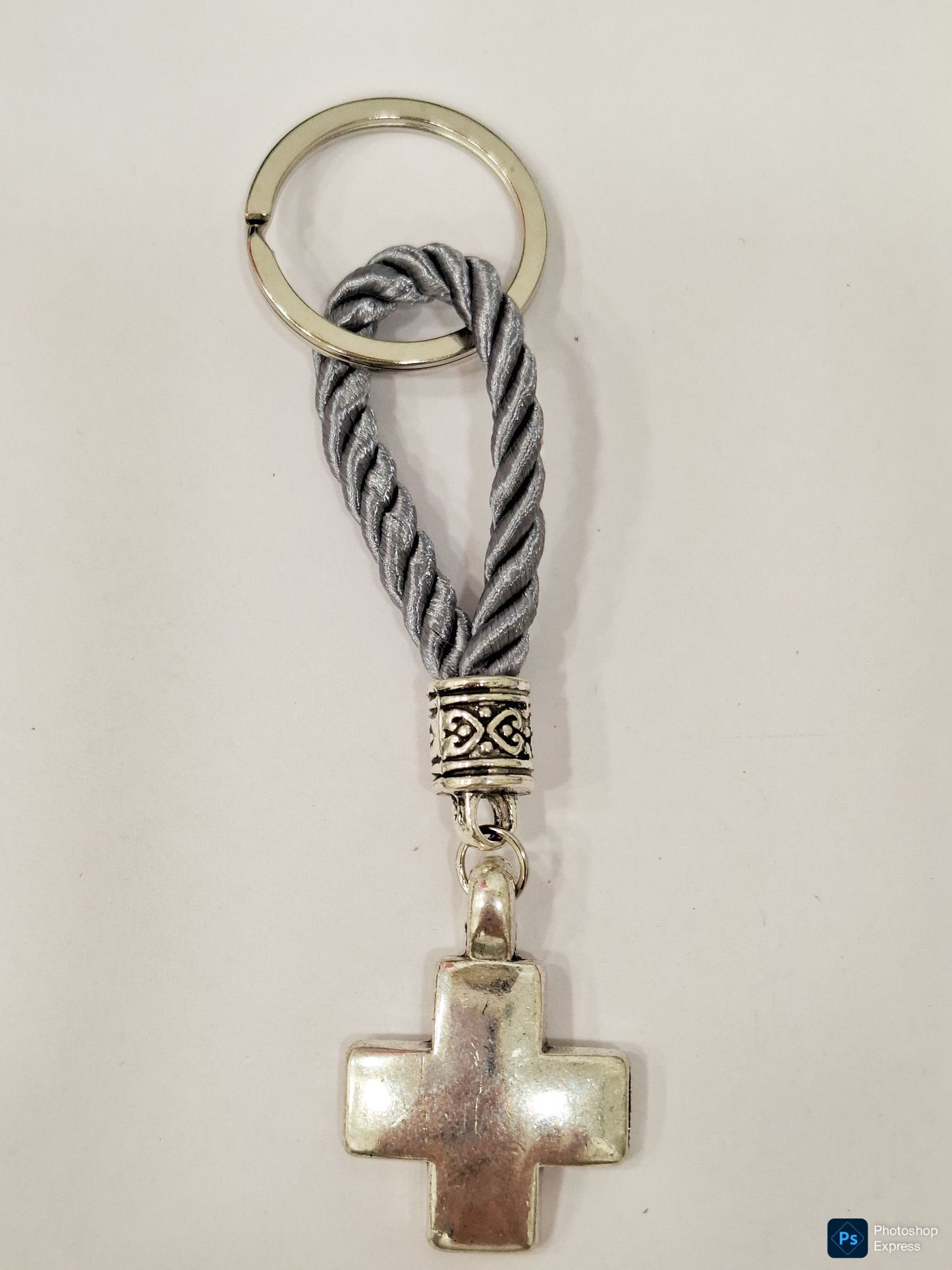 Llavero CRUZ cordón