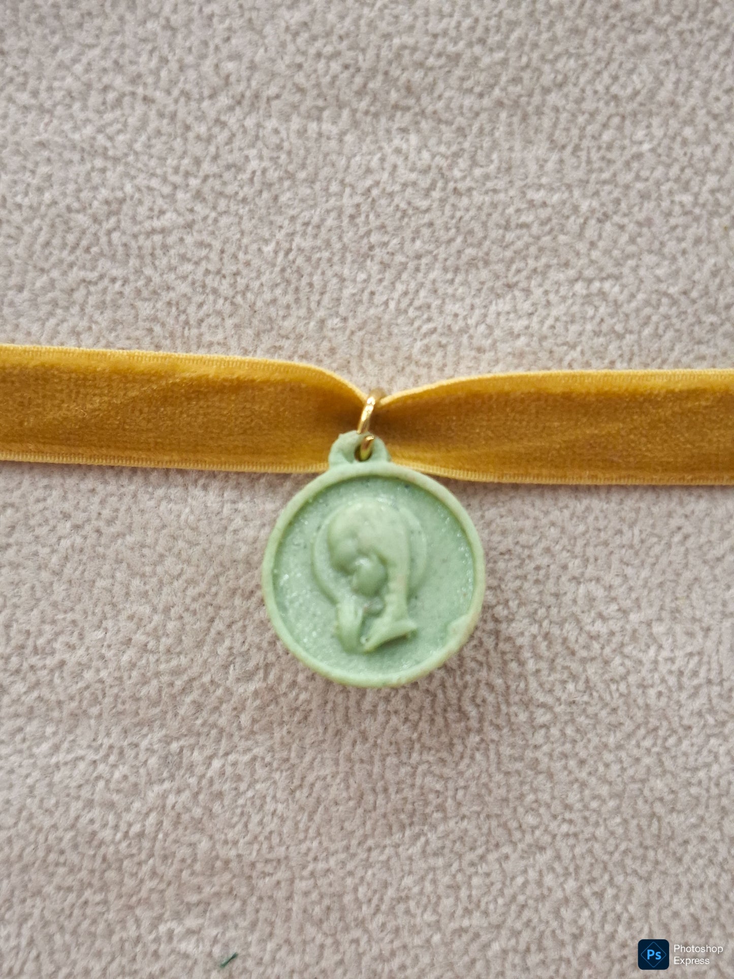 Chóker TERCIOPELO elástico VIRGEN NIÑA