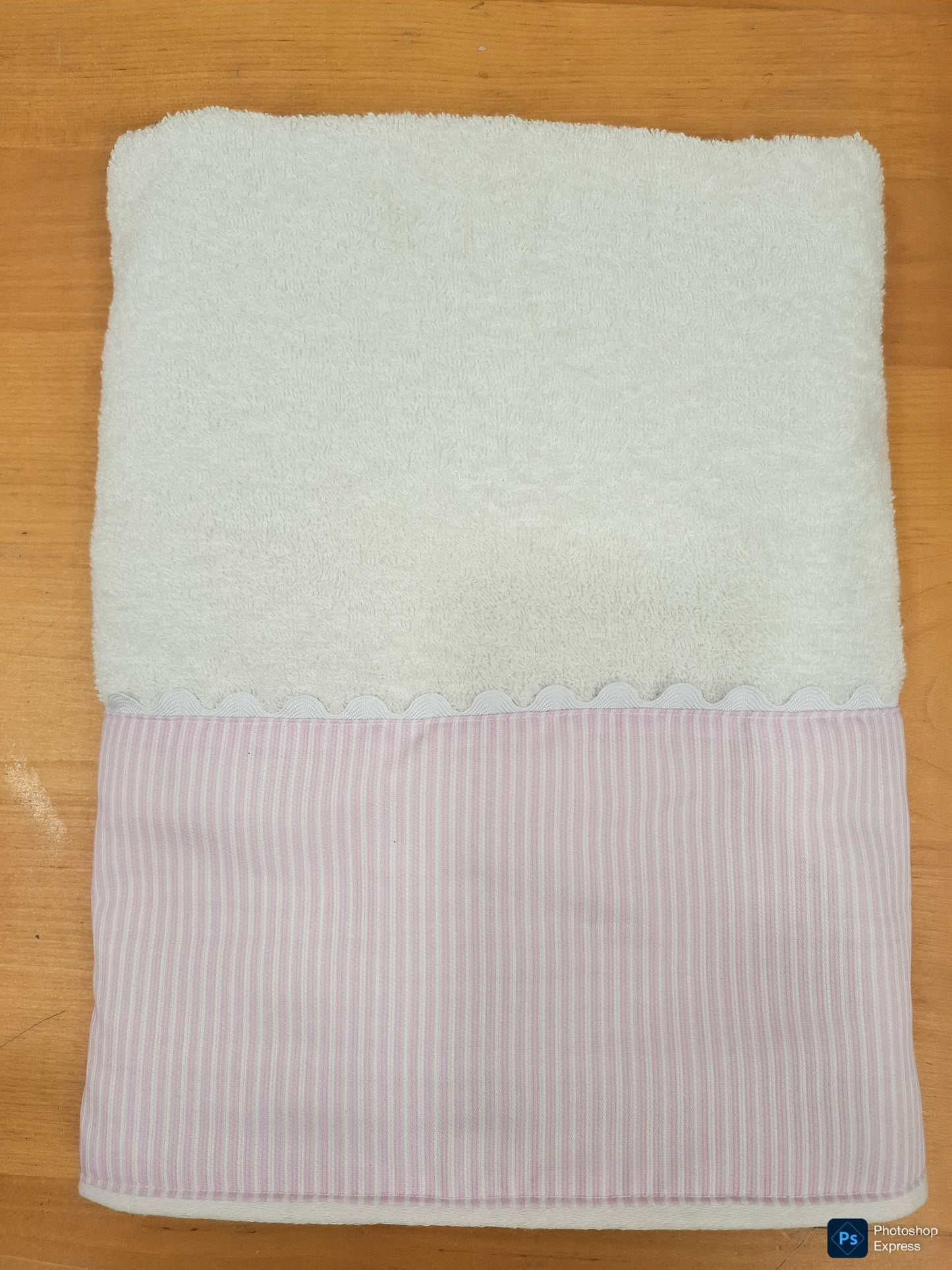 Mochila y toalla RAYITAS rosa claro