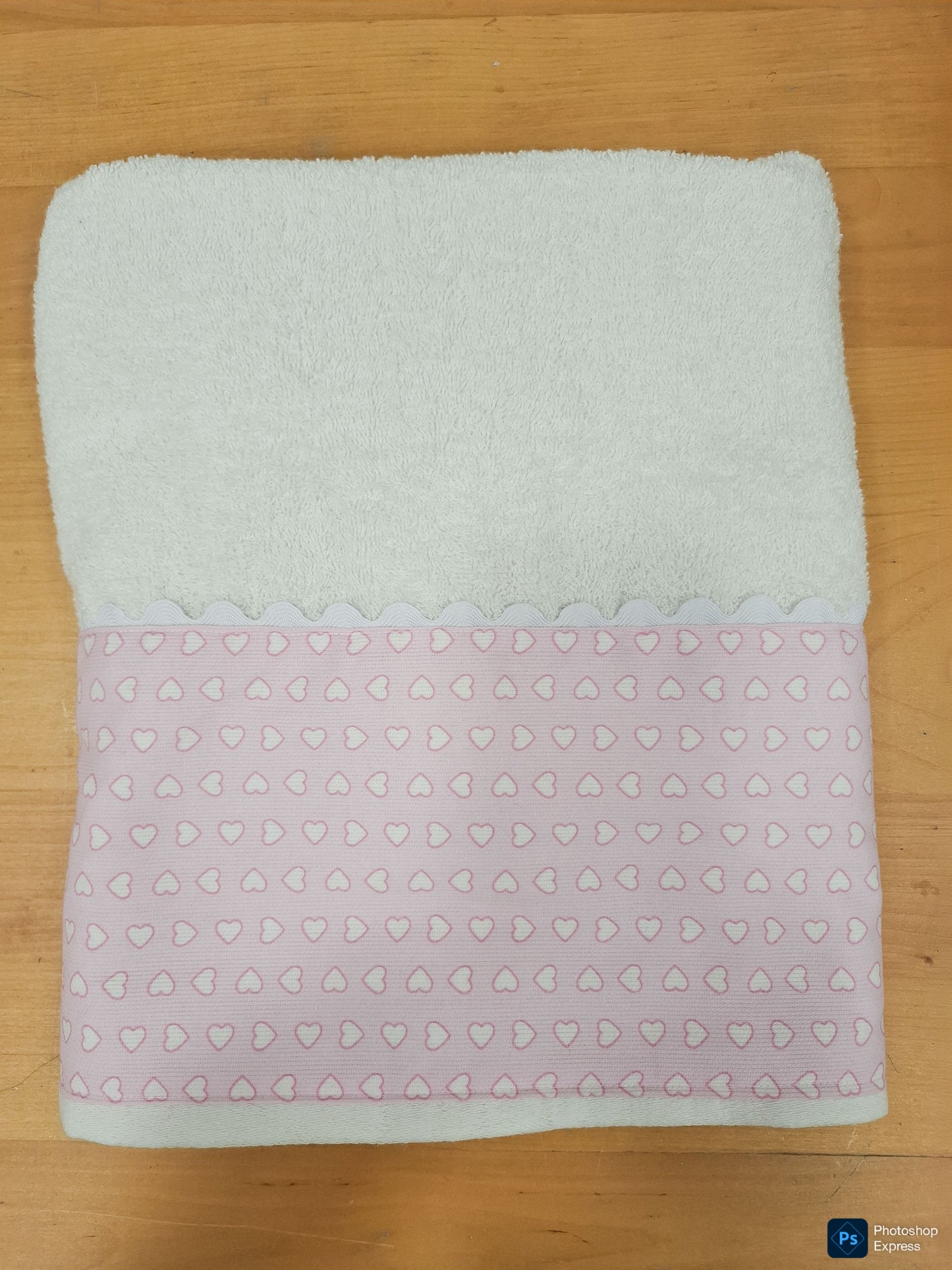 Mochila y toalla CORAZONES rosa