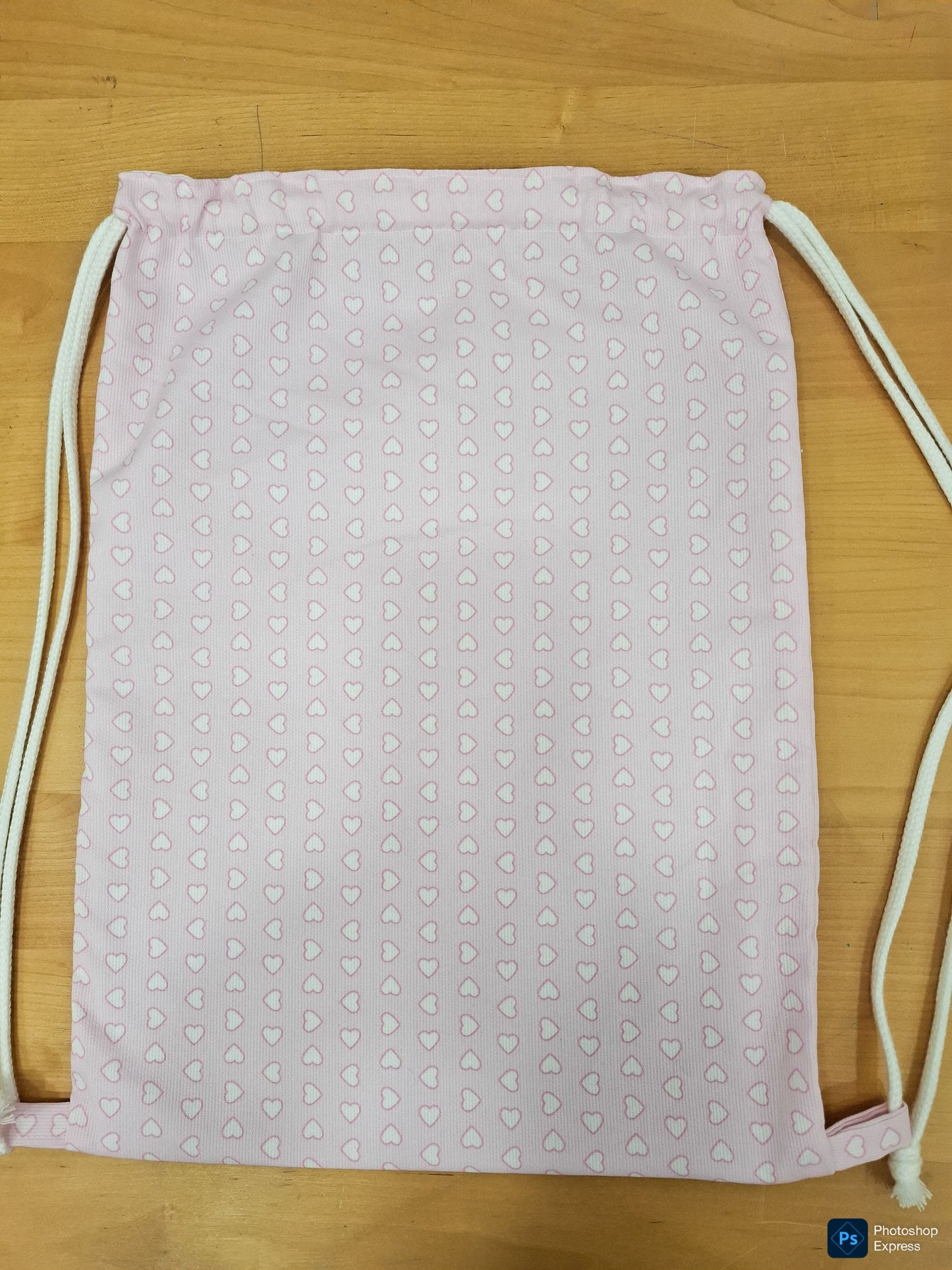 Mochila y toalla CORAZONES rosa