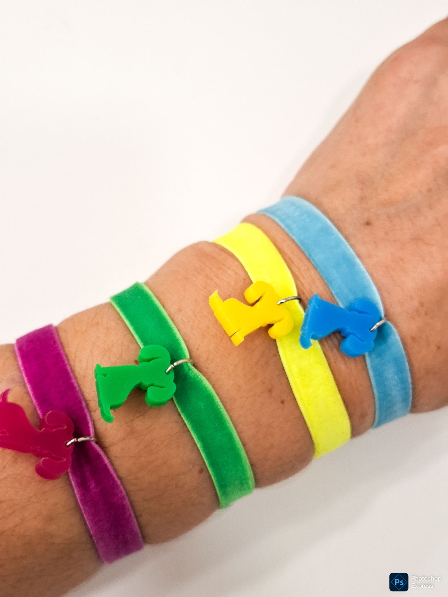 Pulseras terciopelo PERRO