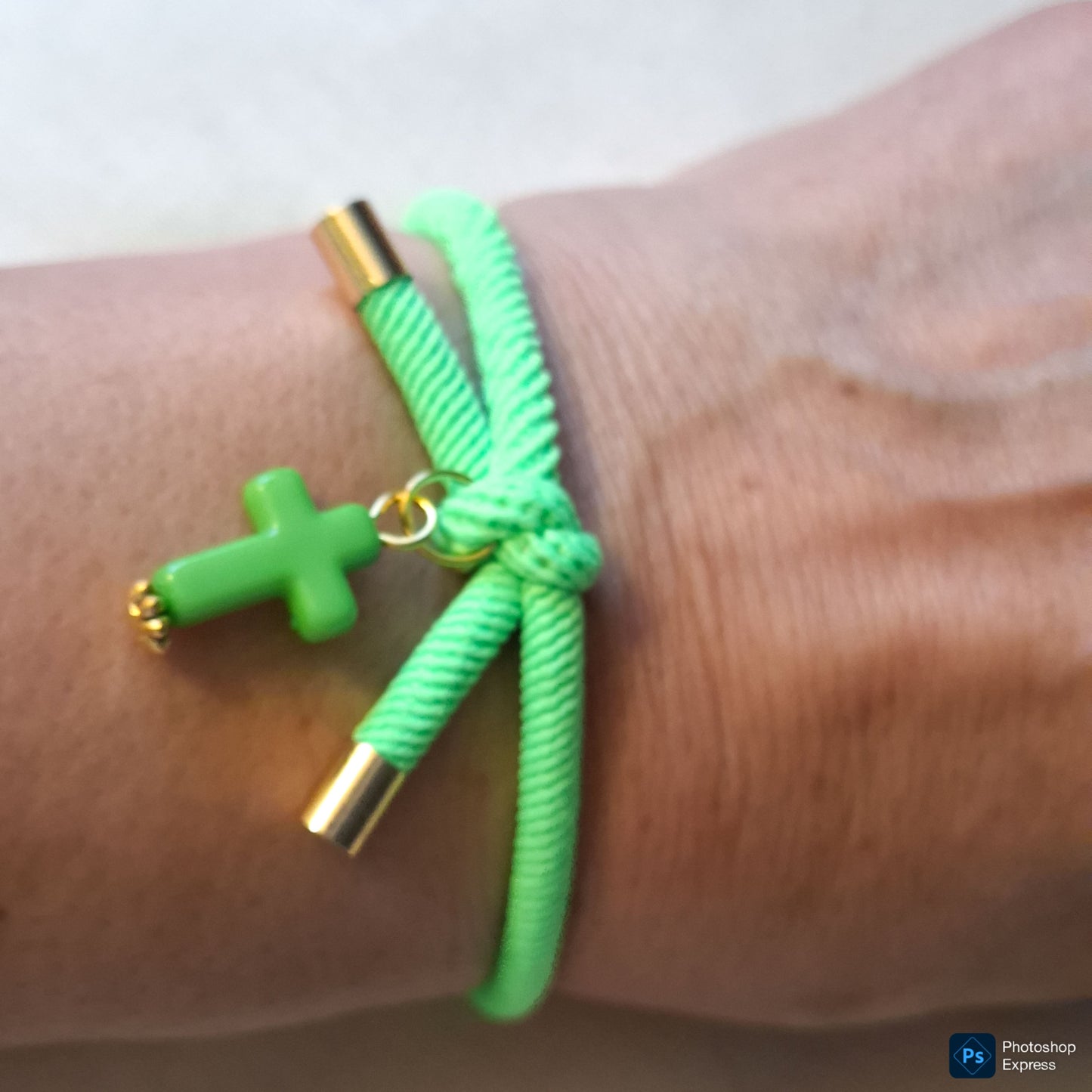 Pulsera nudo CRUZ