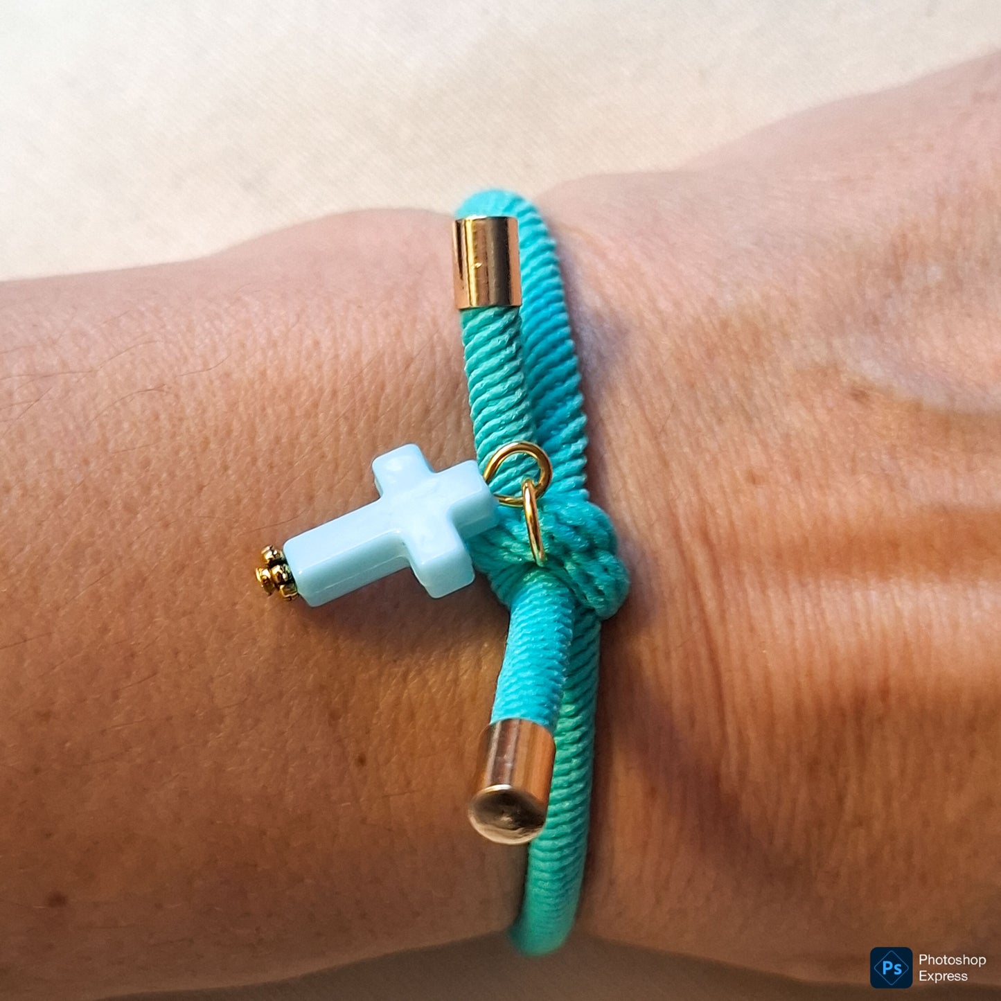 Pulsera nudo CRUZ