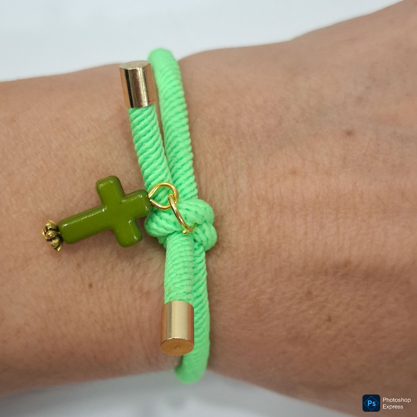 Pulsera nudo CRUZ