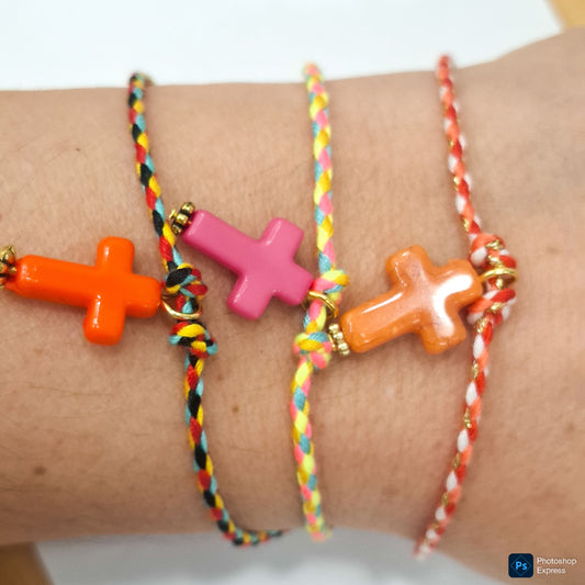 Pulsera hilo CRUZ