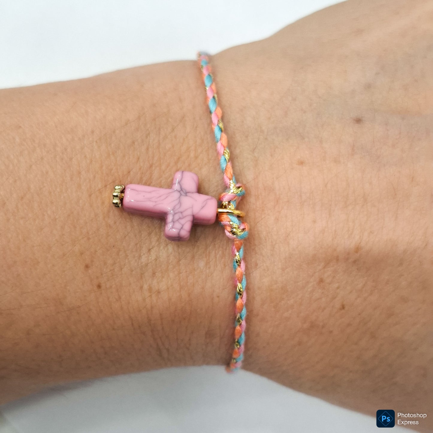 Pulsera hilo CRUZ