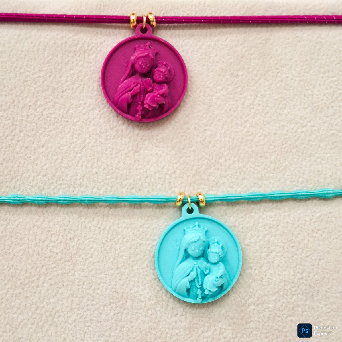 Collar elástico VIRGEN DEL ROSARIO NIÑA