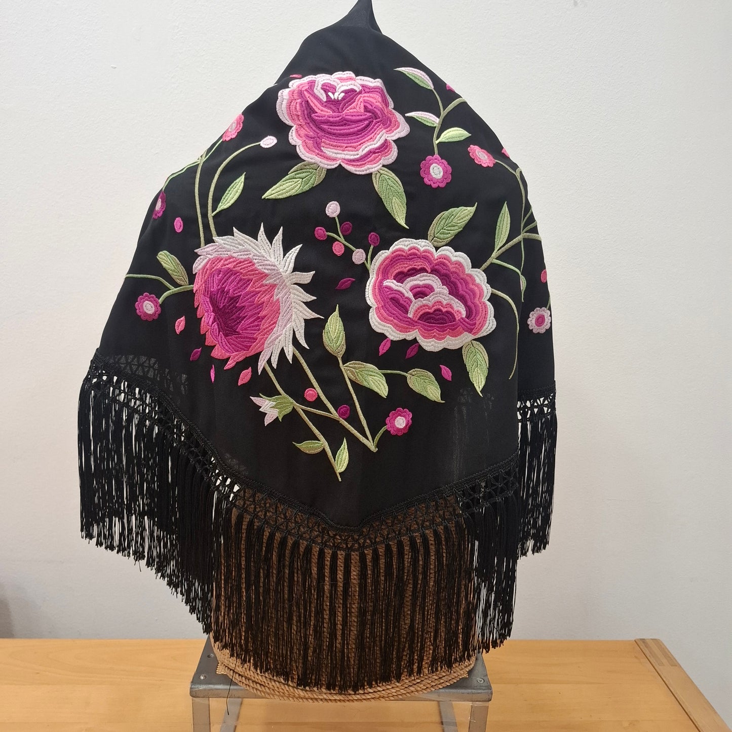 Mantón NEGRO