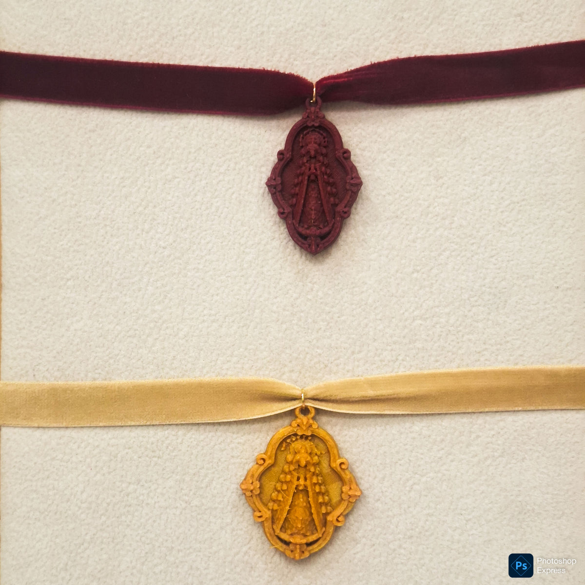 Collar elástico TERCIOPELO VIRGEN DEL ROCÍO